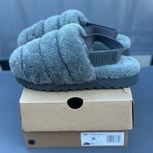 UGG Chic Gray Super Fluff Slippers - Natural Shearling Fur, size 6